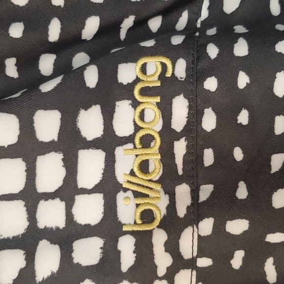 Billabong Ski/Snowboard Jacket - Picture 2 of 4